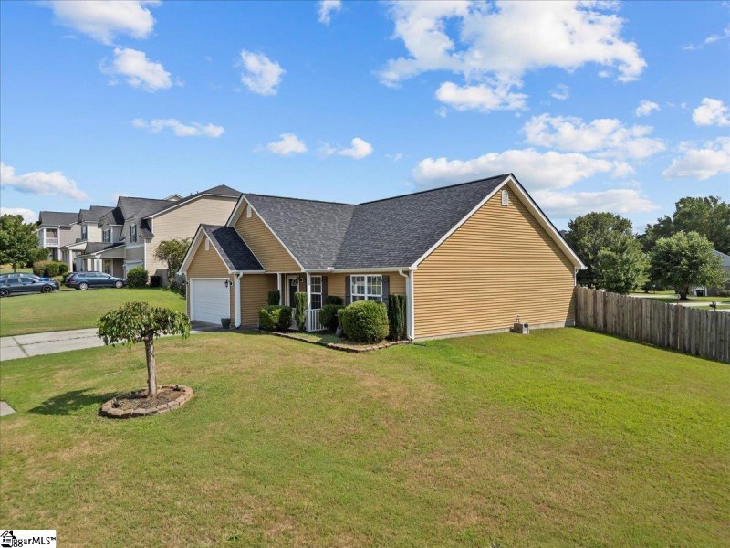 Property image 2 at 100 Corinth Drive, Piedmont, SC 29673