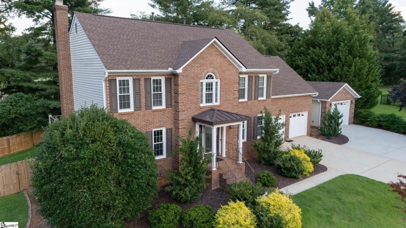 Property image 3 at 12 Horseman Lane, Greenville, SC 29615