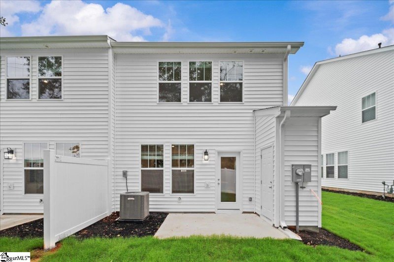 Property image 3 at 524 Harebell Way, Greenville, SC 29617