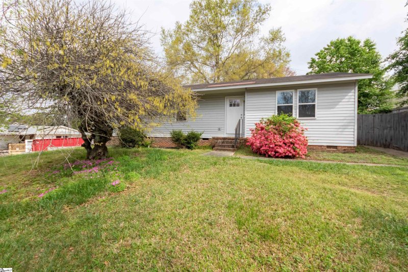 Property image 2 at 506 Rotterdam Road, Easley, SC 29640