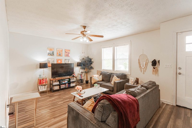 Property image 3 at 506 Rotterdam Road, Easley, SC 29640