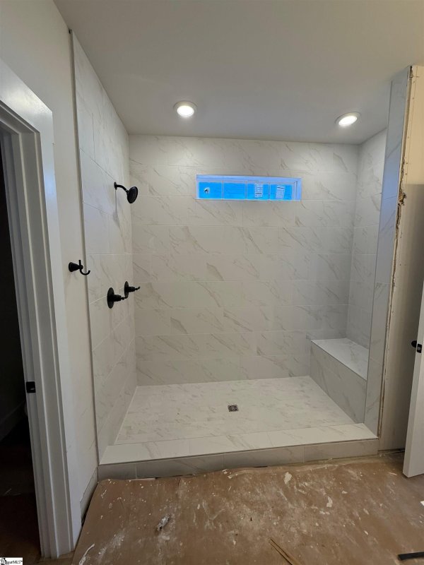 Property image 4 of 33 Joplin Drive in Woodglen, Piedmont, SC 29673