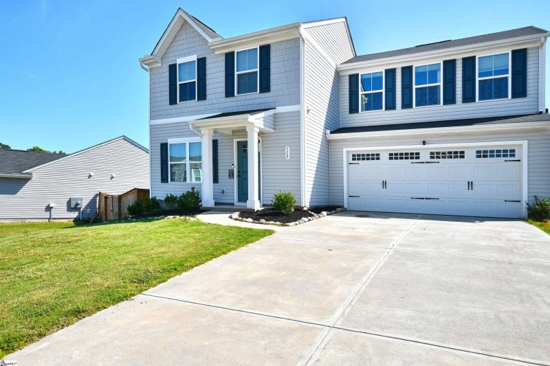 Property image 2 of 113 Alice Court in Lily Park, Easley, SC 29642