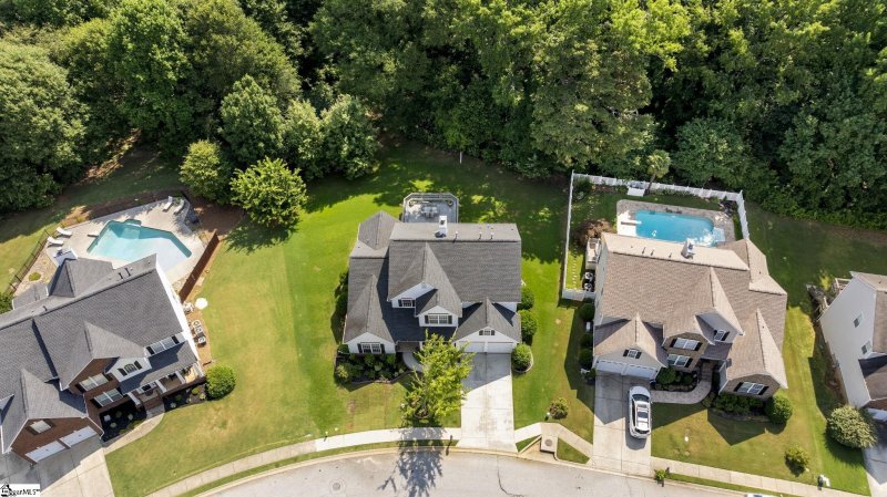 Property image 3 at 409 Summergreen Way, Greenville, SC 29607