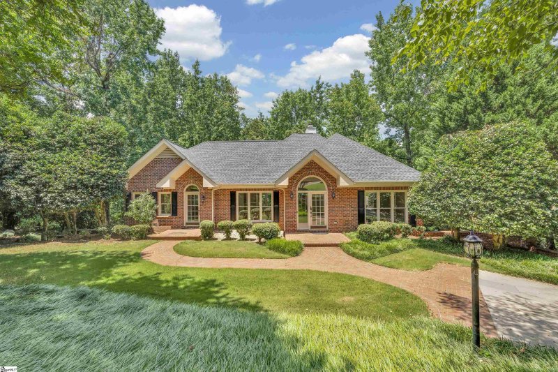 Property image 2 of 503 Spaulding Lake Drive in Spaulding Farm, Greenville, SC 29615