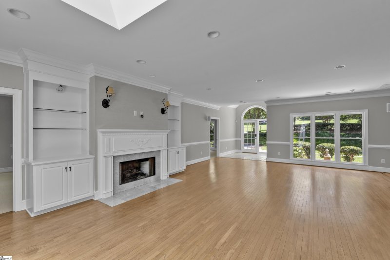 Property image 4 of 503 Spaulding Lake Drive in Spaulding Farm, Greenville, SC 29615
