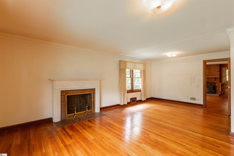 Property image 3 at 1014 Rutherford Road, Greenville, SC 29609
