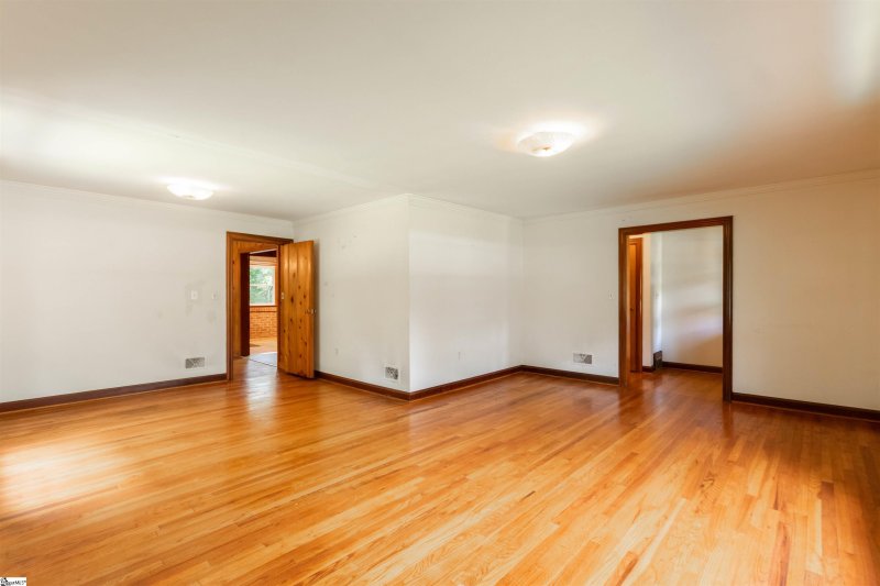 Property image 4 at 1014 Rutherford Road, Greenville, SC 29609