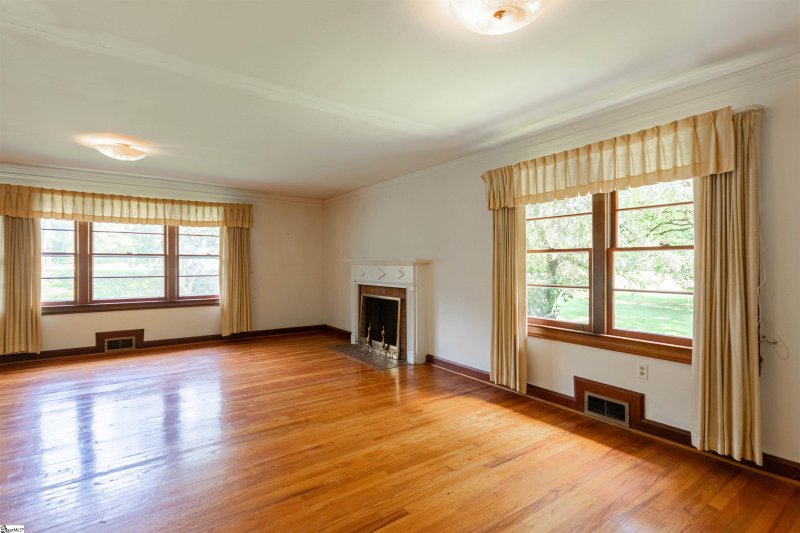 Property image 5 at 1014 Rutherford Road, Greenville, SC 29609