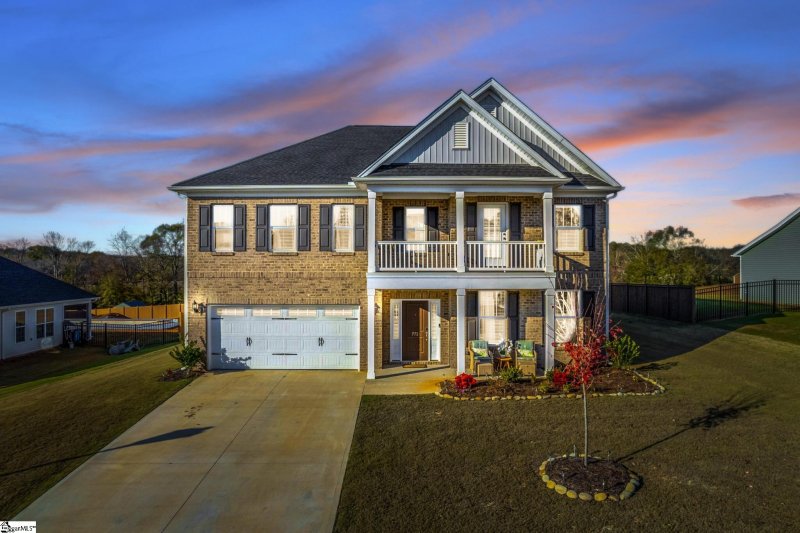 Breckenridge, Belton Community