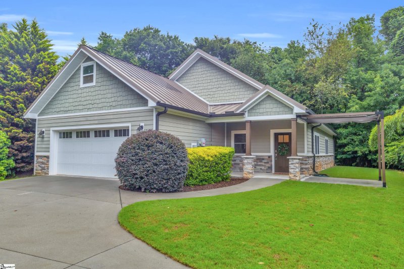 Property image 2 of 4724 State Park Road in Clearview Acres, Travelers Rest, SC 29690