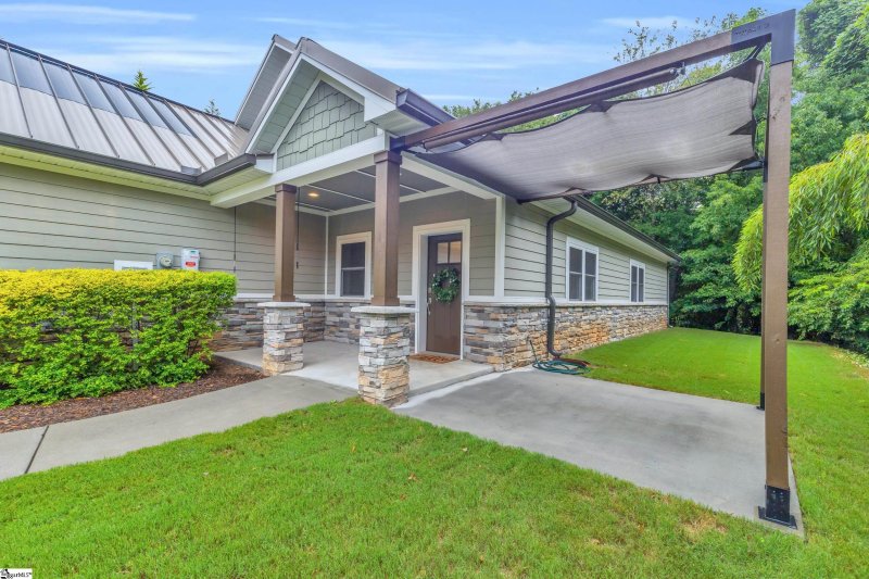 Property image 3 of 4724 State Park Road in Clearview Acres, Travelers Rest, SC 29690