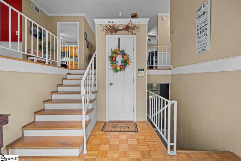 Property image 5 of 211 Covington Court in Northwood Hills, Greenville, SC 29617