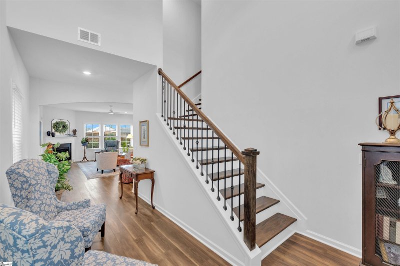 Property image 4 of 207 Reseda Drive in Indigo Pointe, Greenville, SC 29607