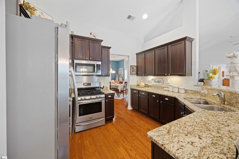 Property image 4 of 9 Leaping Brook Way in Reedy Springs, Greenville, SC 29605