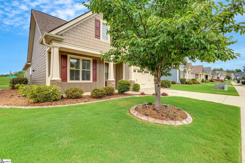 Property image 4 of 5 Cloverfield Drive in Cottages at Harrison Bridge, Simpsonville, SC 29680
