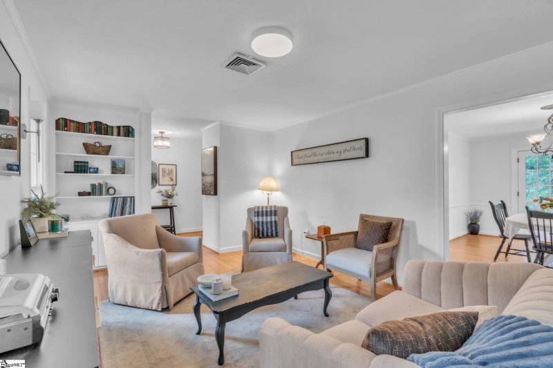 Property image 4 at 10 Del Norte Court, Greenville, SC 29615