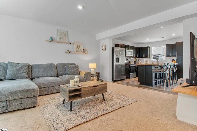 Property image 5 of 34 Tidworth Drive in Walnut Hill Townes, Greer, SC 29651