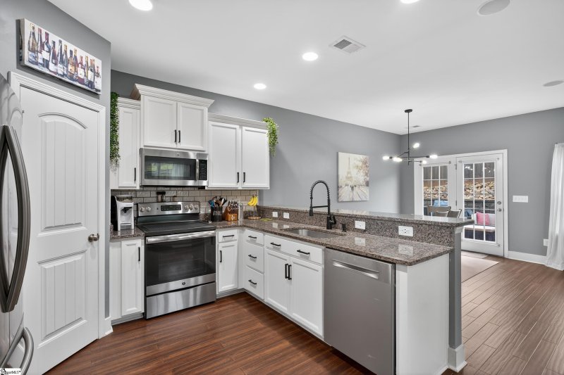 Property image 3 at 556 Bailey Elizabeth Way, Inman, SC 29349