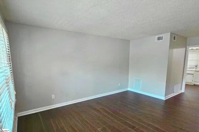 Property image 3 at 501 Edwards Road, Greenville, SC 29615