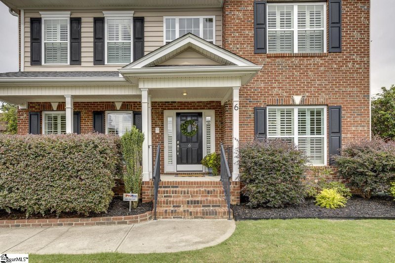 Property image 2 of 6 Pond Bluff Lane in Plantation Greene, Greenville, SC 29607