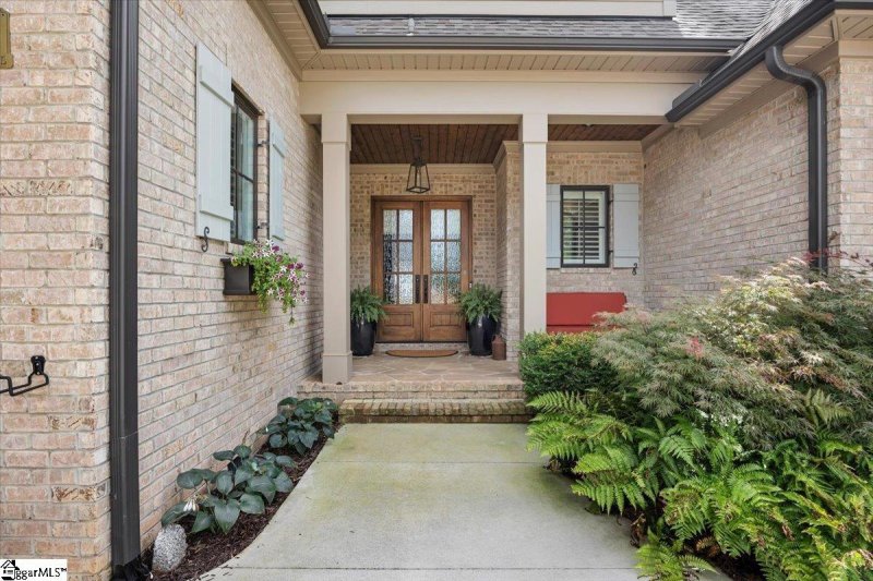 Property image 4 of 310 Tanoak Court in Chestnut Pond, Simpsonville, SC 29681