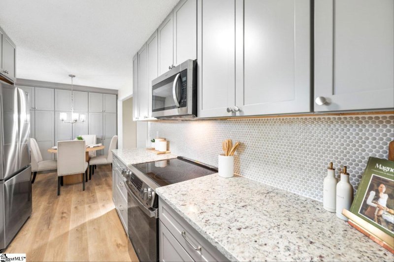 Property image 4 of 1610 Scuffletown Road in Carolina Springs, Fountain Inn, SC 29644