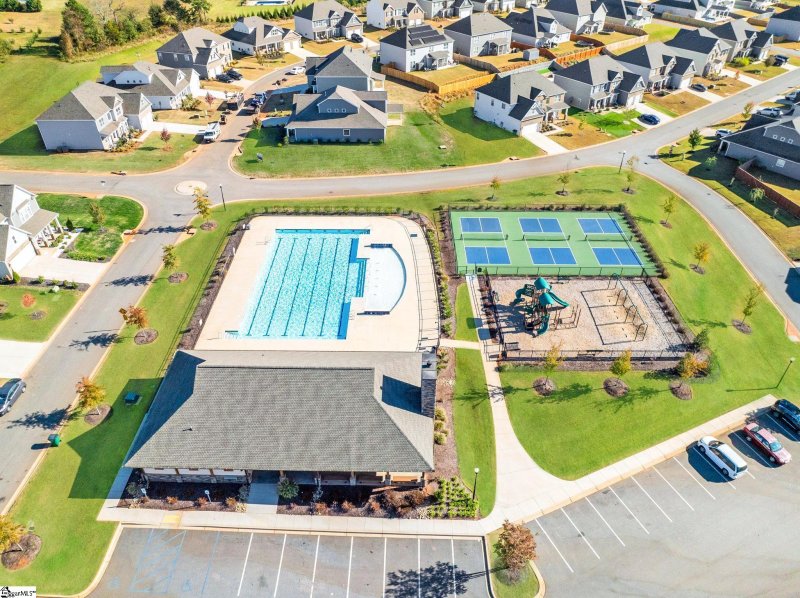 Property image 5 of 6015 Thicket Lane in Pine Valley, Boiling Springs, SC 29316