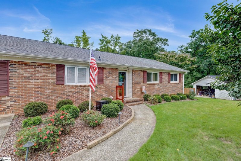 Property image 3 at 103 Bangor Street, Mauldin, SC 29662