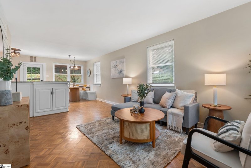 Property image 2 at 52 Faris Circle, Greenville, SC 29605