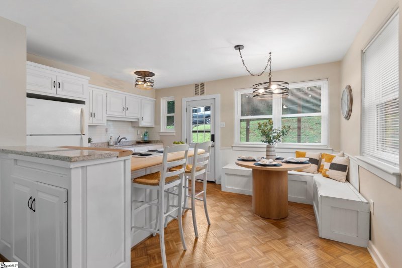 Property image 3 at 52 Faris Circle, Greenville, SC 29605
