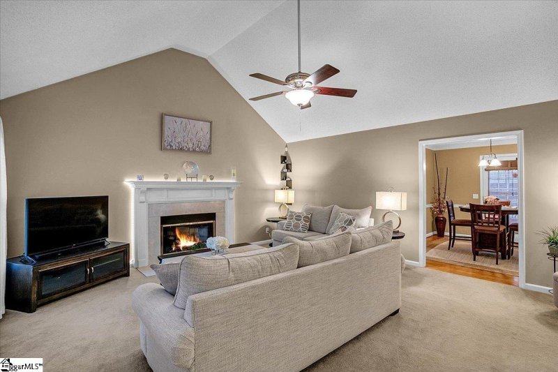 Property image 3 at 105 Clancy Court, Simpsonville, SC 29681