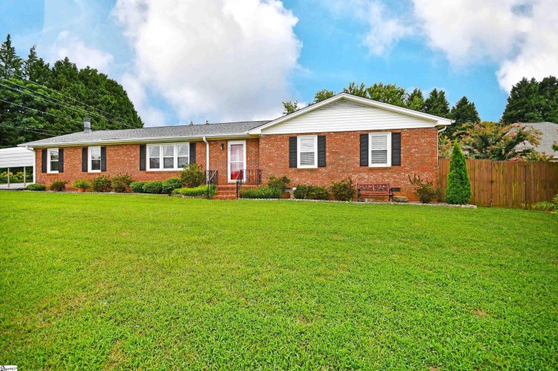 Chadwick 063, Easley Community