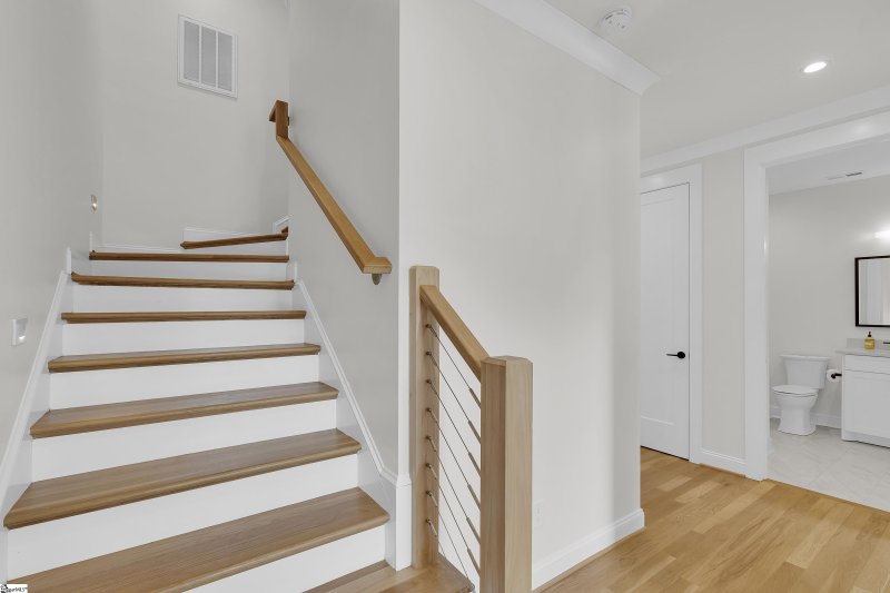 Property image 5 of 611 N Main Street in NOMA City Terrace, Greenville, SC 29601