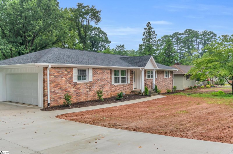 Property image 4 at 2704 Little Creek Drive, Anderson, SC 29621