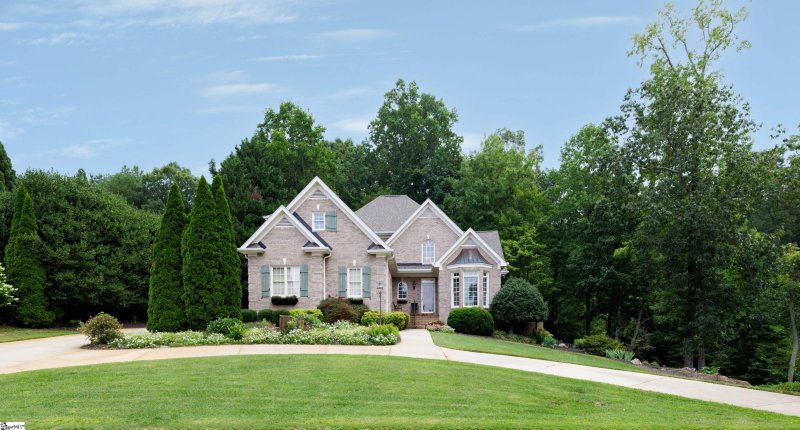 Property image 2 of 112 Siena Drive in Montebello, Greenville, SC 29609