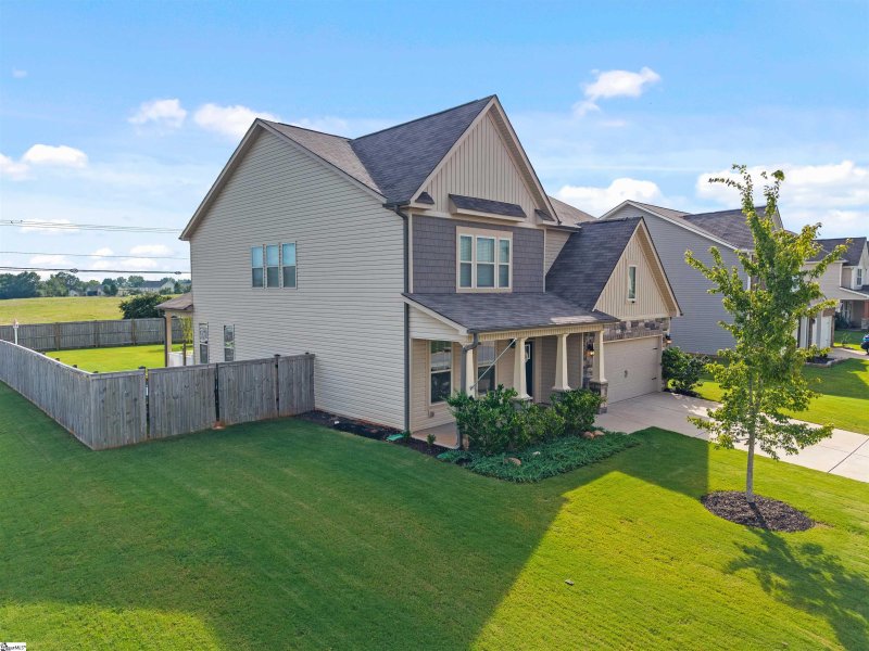 Property image 3 of 838 Genesis Way in Shiloh Farm, Lyman, SC 29365