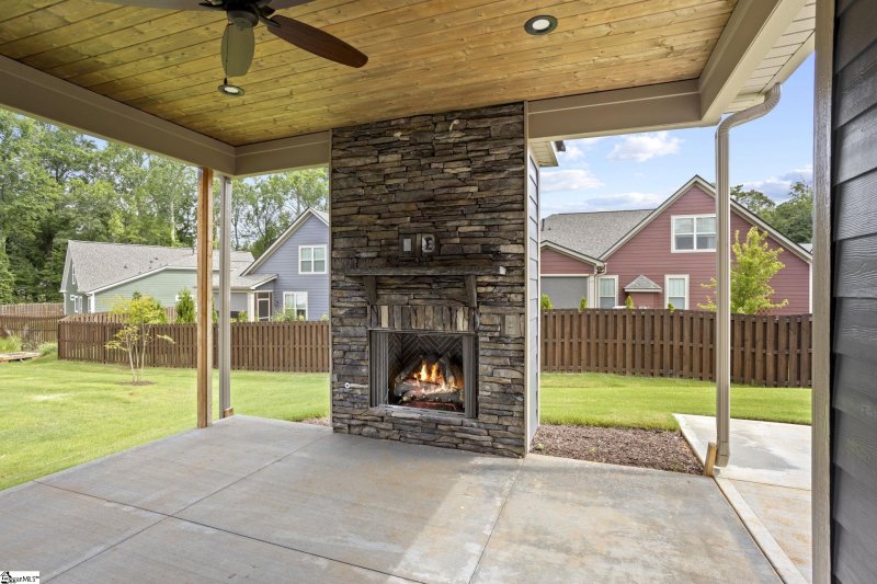 Property image 4 at 608 Marwood Court, Greenville, SC 29607