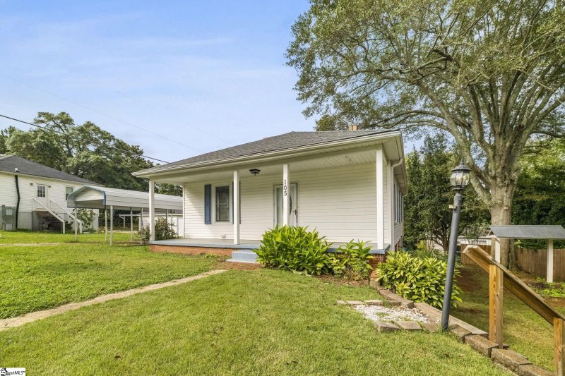 Property image 4 at 105 Margaret Street, Easley, SC 29640