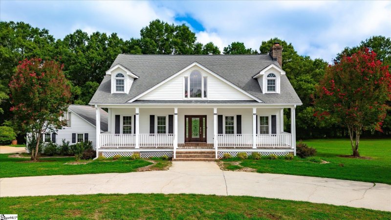 Homestead Estates, Anderson Community