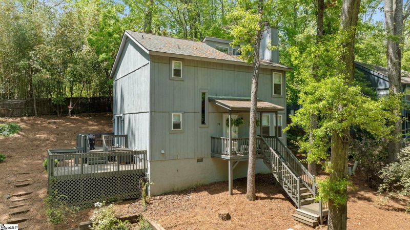 76 Westview Avenue