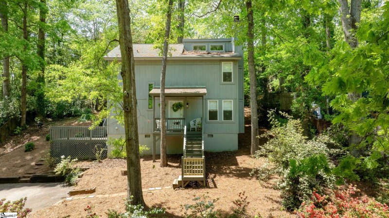 Property image 2 at 76 Westview Avenue, Greenville, SC 29609-4740