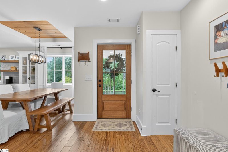 Property image 4 at 25 Hindman Drive, Greenville, SC 29609