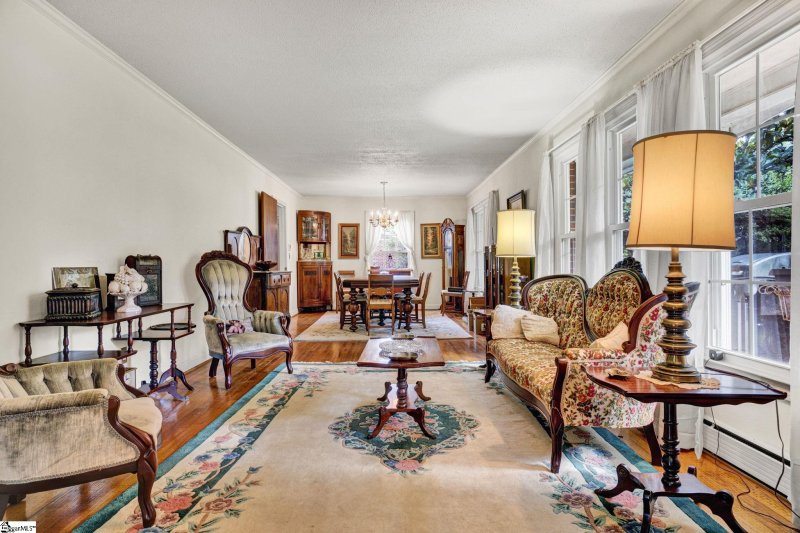 Property image 3 at 122 Melbourne Lane, Greenville, SC 29615