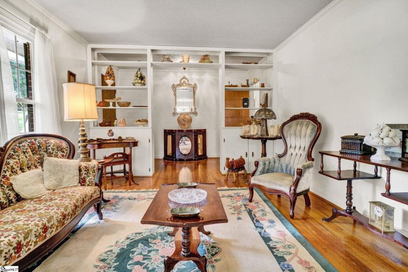 Property image 4 at 122 Melbourne Lane, Greenville, SC 29615