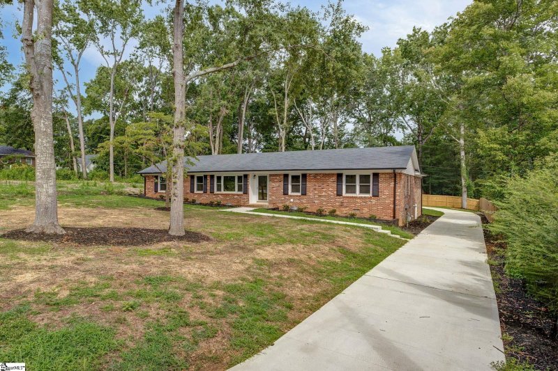 Property image 4 of 127 Wilbon Circle in Forest Park, Simpsonville, SC 29681
