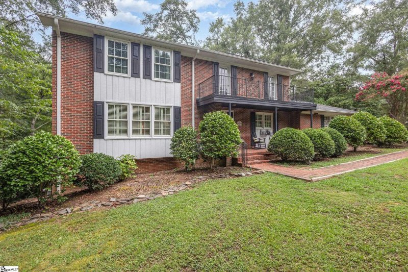 Property image 2 at 707 Parkview Drive, Laurens, SC 29360