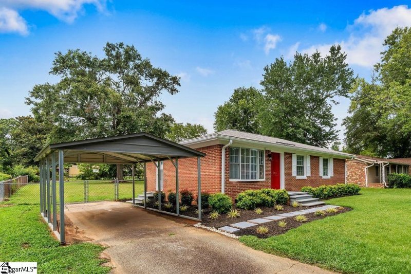 Property image 2 at 202 Old Farm Road, Moore, SC 29369-9308