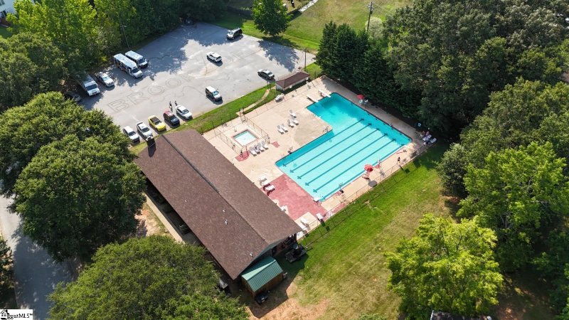 Property image 3 of 712 Brooks Road in Brookside, Mauldin, SC 29662