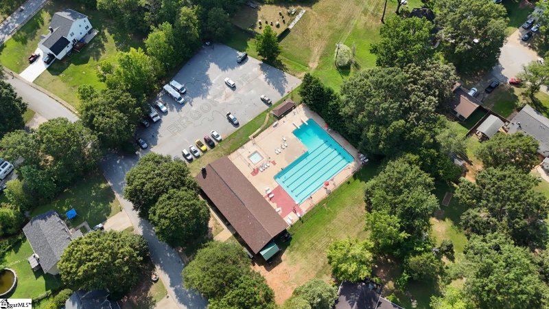 Property image 4 of 712 Brooks Road in Brookside, Mauldin, SC 29662